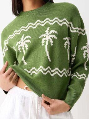 NWT Patterned rolled hem sweater